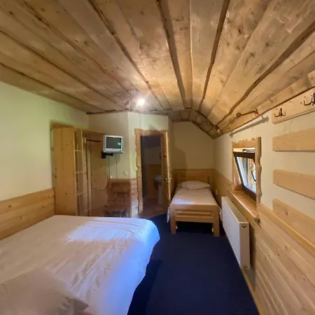 Hotel згарда *