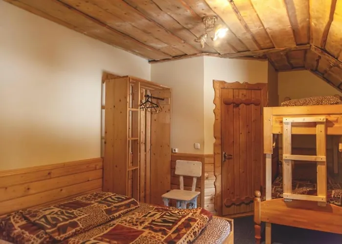 Otel згарда *