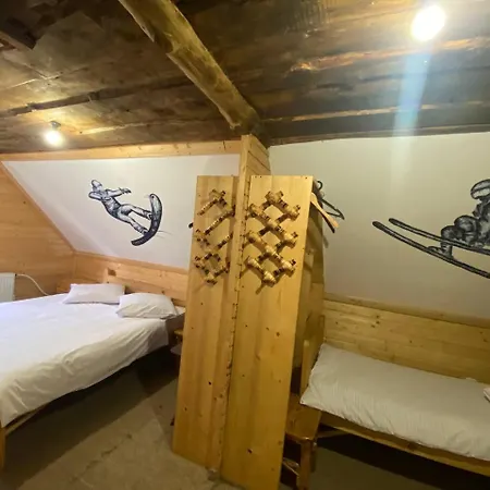 Otel згарда